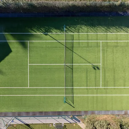 Alex's Luxury View Pool And Tennis Appartement